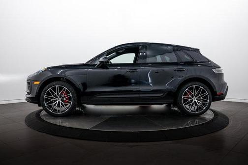 Jet Black Metallic 2026 Porsche Macan S