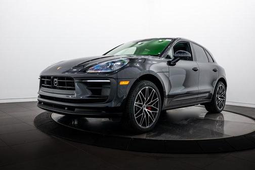 Jet Black Metallic 2026 Porsche Macan S