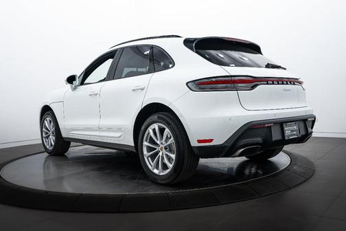 2025 Porsche Macan