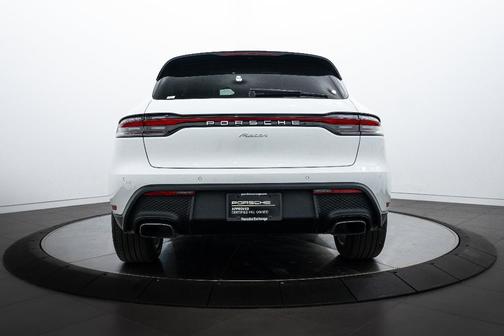 2025 Porsche Macan