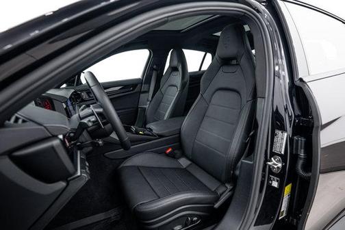 2026 Porsche Panamera 4