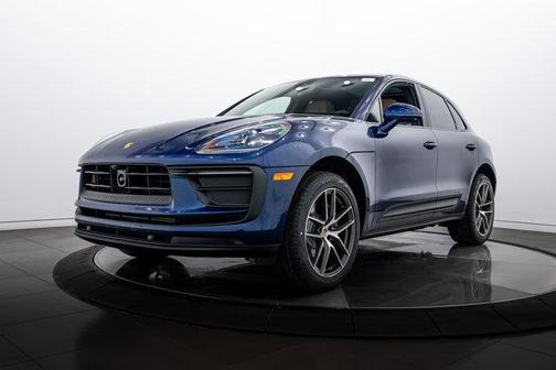 2026 Porsche Macan Base
