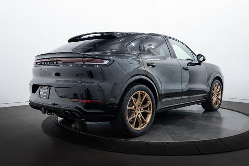2024 Porsche Cayenne AWD