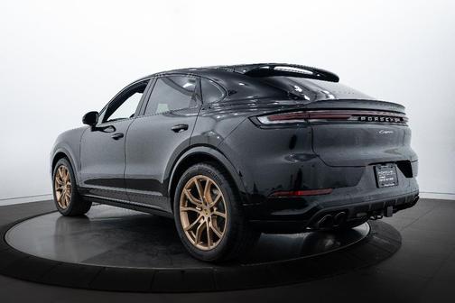 2024 Porsche Cayenne AWD