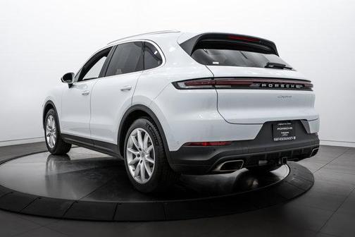 2024 Porsche Cayenne 