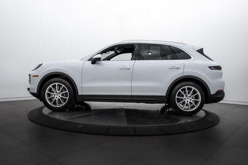 2024 Porsche Cayenne 