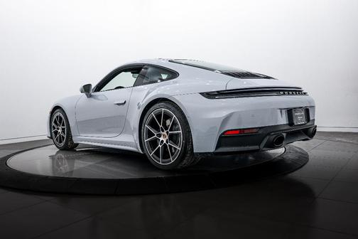 2026 Porsche 911 Carrera