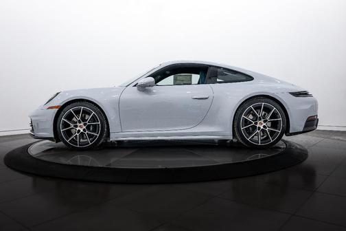 2026 Porsche 911 Carrera