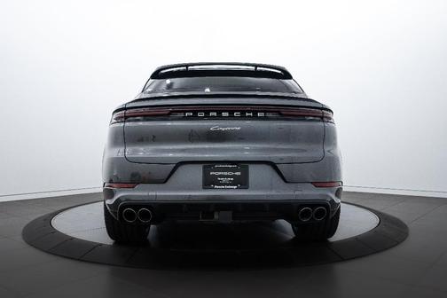 2025 Porsche Cayenne AWD