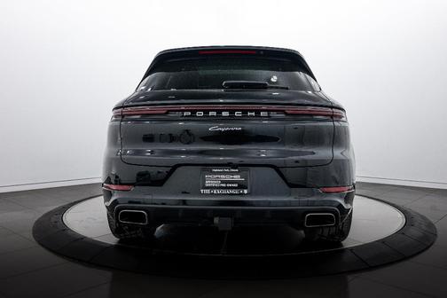 2025 Porsche Cayenne 
