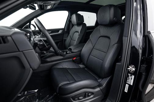 2025 Porsche Cayenne 
