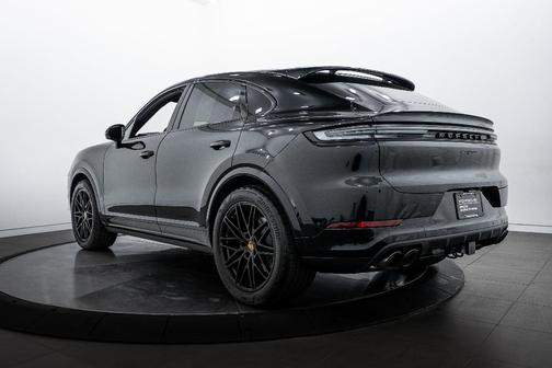 2025 Porsche Cayenne AWD