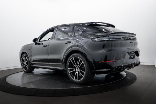 2026 Porsche Cayenne Turbo