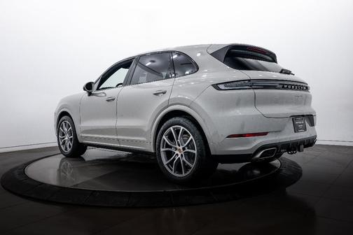 2026 Porsche Cayenne Base