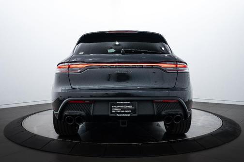 2025 Porsche Macan T