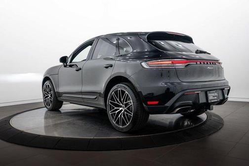 Jet Black Metallic 2026 Porsche Macan