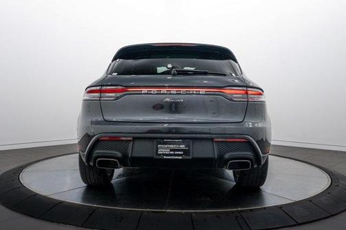 Volcano Grey Metallic 2025 Porsche Macan