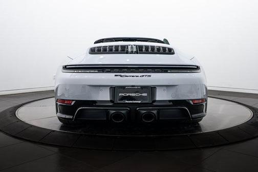 2026 Porsche 911 Carrera GTS
