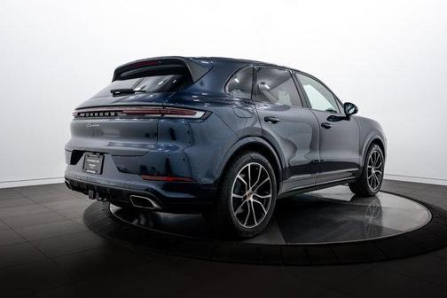 Blue Metallic 2026 Porsche Cayenne Cayenne