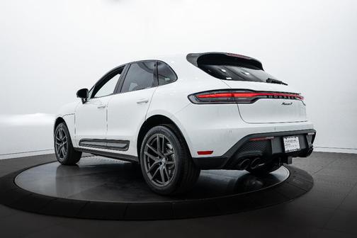 2025 Porsche Macan T