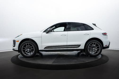 2025 Porsche Macan T