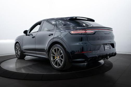 2023 Porsche Cayenne GTS