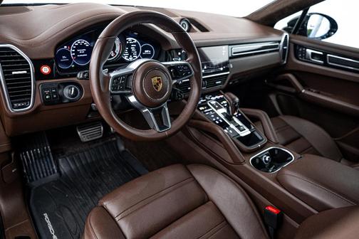 2023 Porsche Cayenne GTS