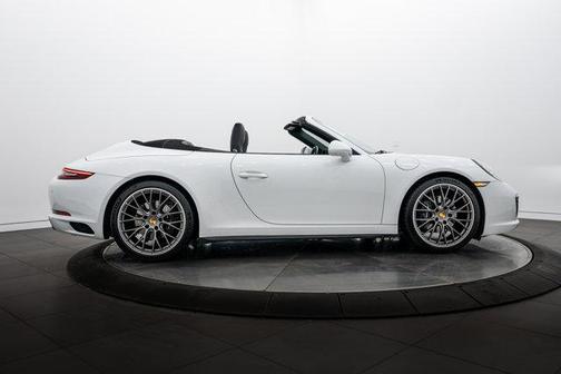 2019 Porsche 911 Carrera 4