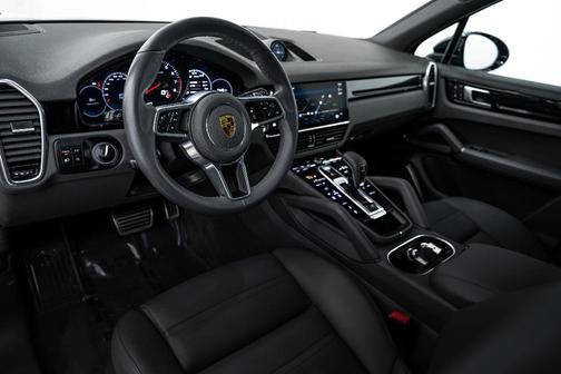 2022 Porsche Cayenne S