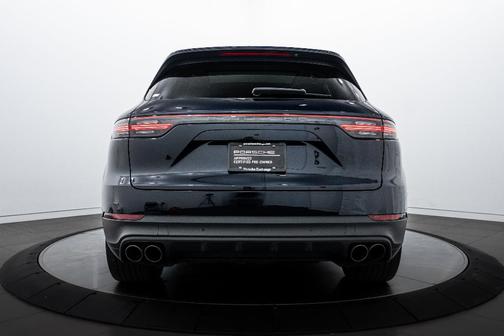 2022 Porsche Cayenne S