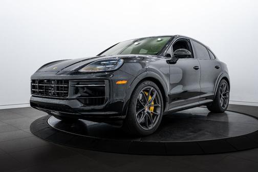 2025 Porsche Cayenne GTS