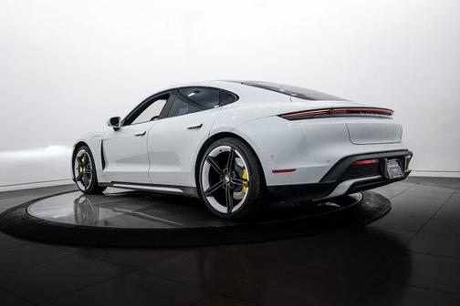 2020 Porsche Taycan Turbo
