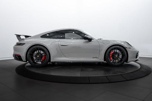 2024 Porsche 911 Carrera GTS