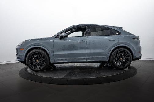 2025 Porsche Cayenne AWD
