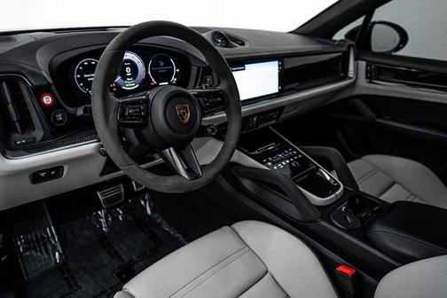2024 Porsche Cayenne E-Hybrid Turbo