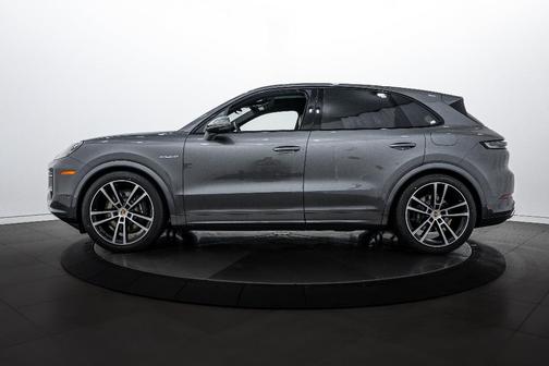 2026 Porsche Cayenne AWD