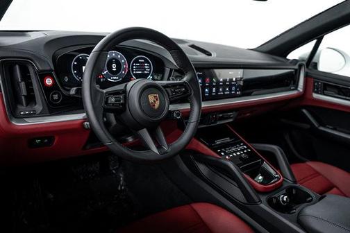 2025 Porsche Cayenne 