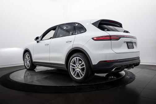 2023 Porsche Cayenne 