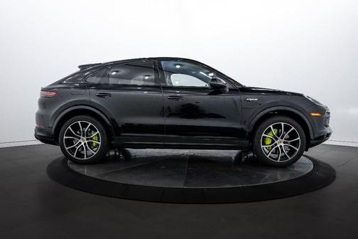 2022 Porsche Cayenne Cayenne E-Hybrid