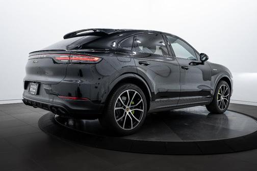 2022 Porsche Cayenne Cayenne E-Hybrid