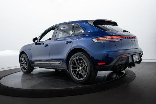 2025 Porsche Macan T
