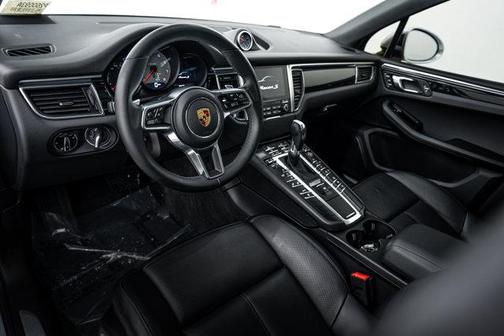 2018 Porsche Macan S