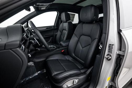 Chalk 2026 Porsche Macan