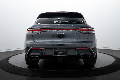 2023 Porsche Macan 
