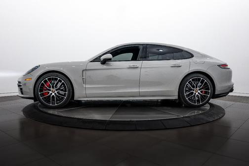 2021 Porsche Panamera Turbo S