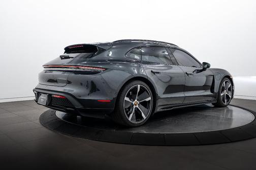 2024 Porsche Taycan Taycan GTS Sport Turismo