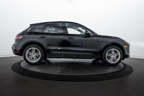 2025 Porsche Macan Macan