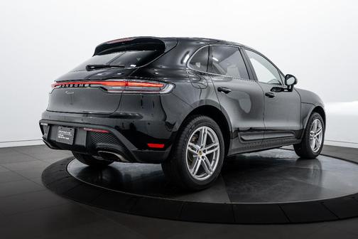 2025 Porsche Macan Macan