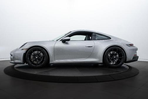 2022 Porsche 911 GT3 w/Touring Package