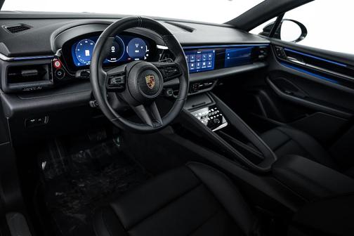 2025 Porsche Macan Macan Electric 4